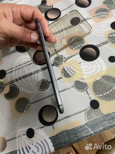 iPhone 8 Plus, 64 ГБ