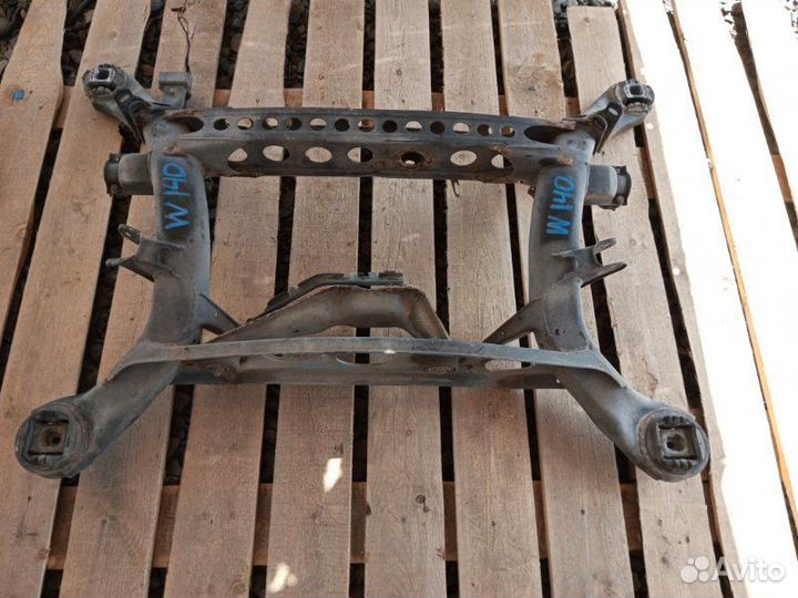 Балка задняя Mercedes-Benz S-Classe W140 119.971