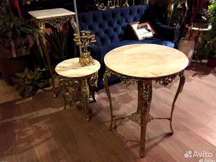 Консоль из мрамора