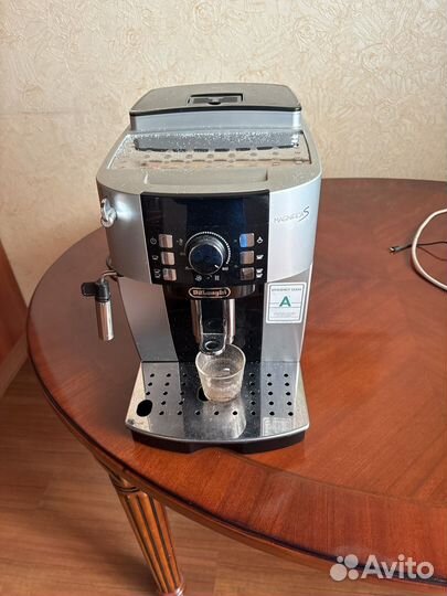 Кофемашина delonghi