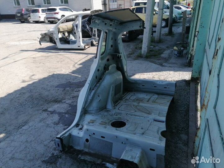 Крыло заднее правое Volkswagen Tiguan 5N2 CCZ