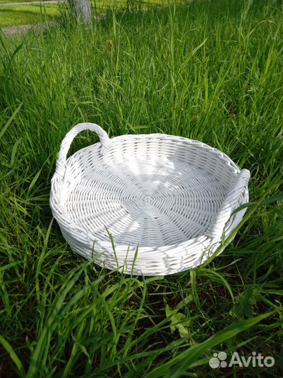 Поднос плетёный