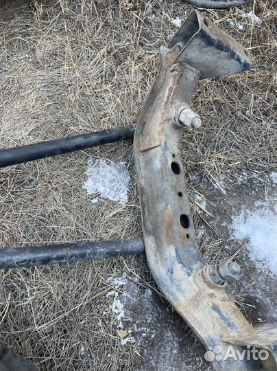 Продам балку ниссан атлас