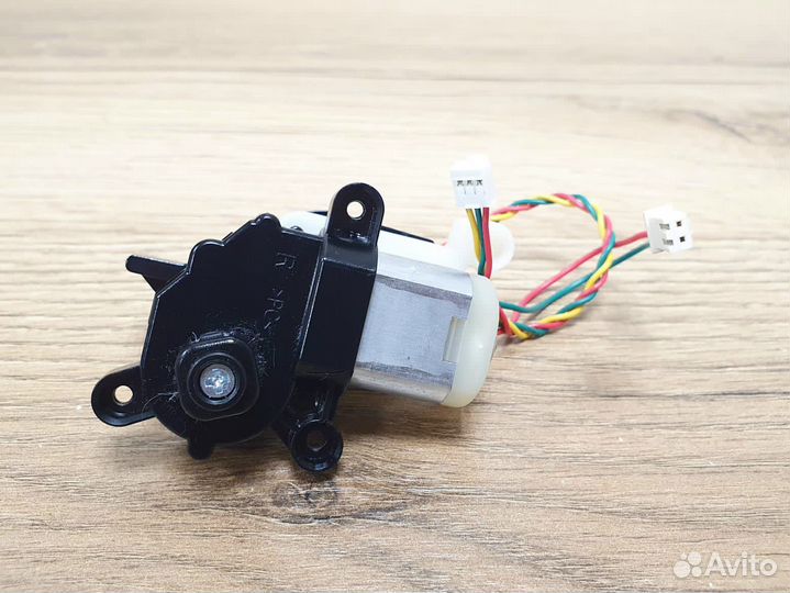 Мотор боковой щетки R для роботов пылесосов Tefal