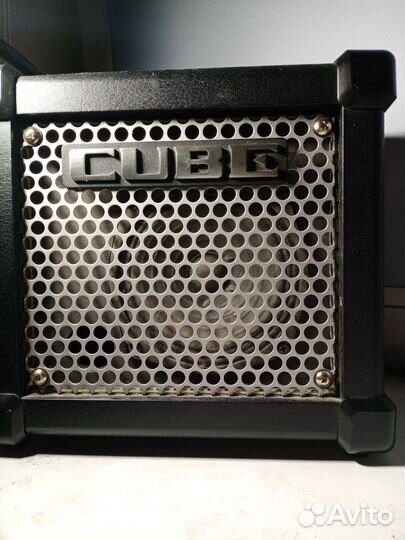 Гитарный комбоусилитель