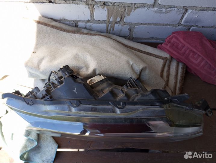 Фара правая Nissan X-trail t32 рестайлинг