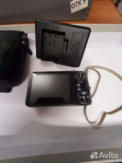 Компактный фотоаппарат