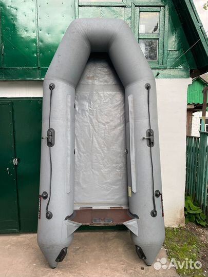 Лодка Hunter 290L