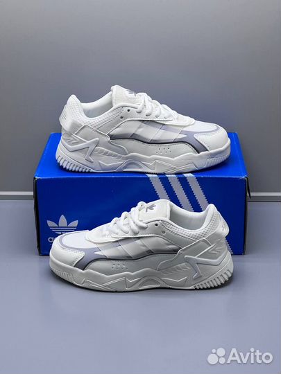 Кроссовки женские Adidas