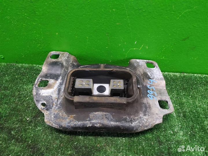 Опора (подушка) кпп Ford Focus 3 (CB8) 2015
