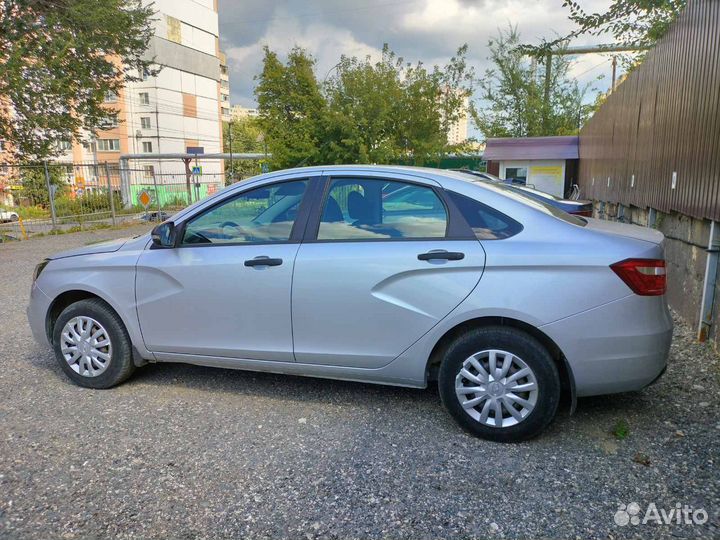 LADA Vesta 1.6 МТ, 2016, 20 000 км