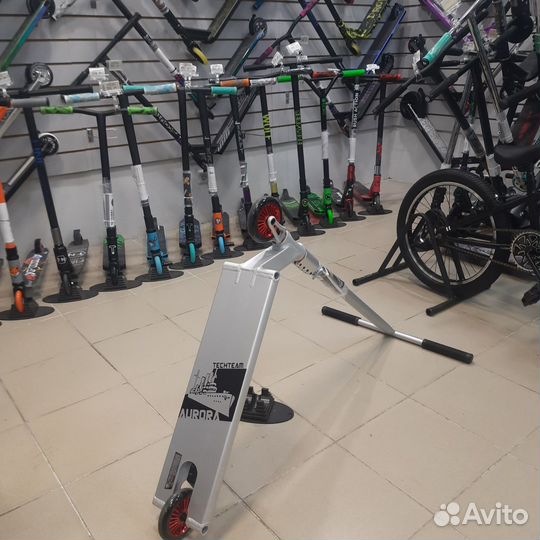 Трюковой самокат