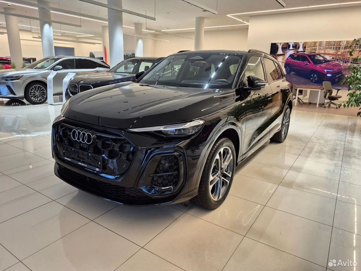 Audi Q5L 2.0 AMT, 2026, 100 км