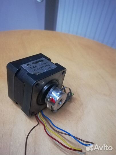 Двигатель униполярный шаговый 