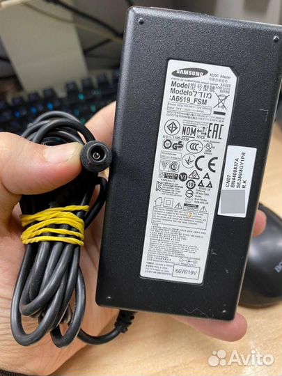 Блок питания Samsung 19V-3.47A, 66W