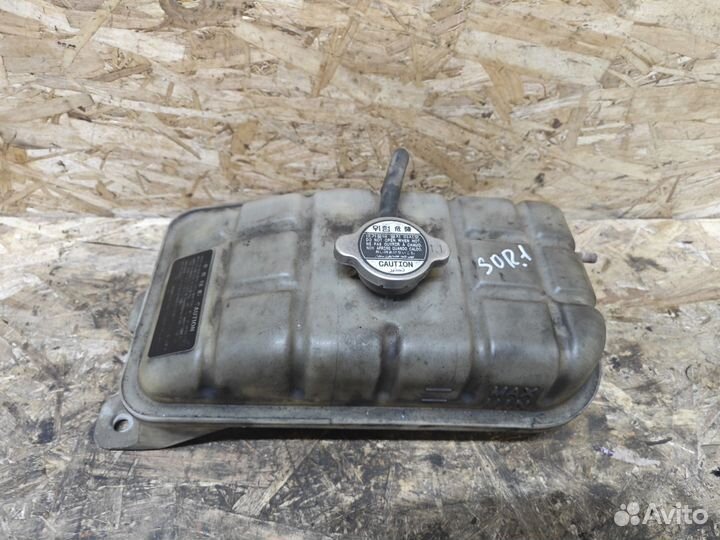 Бачок расширительный Kia Sorento 1