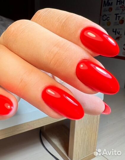 Аппаратный маникюр