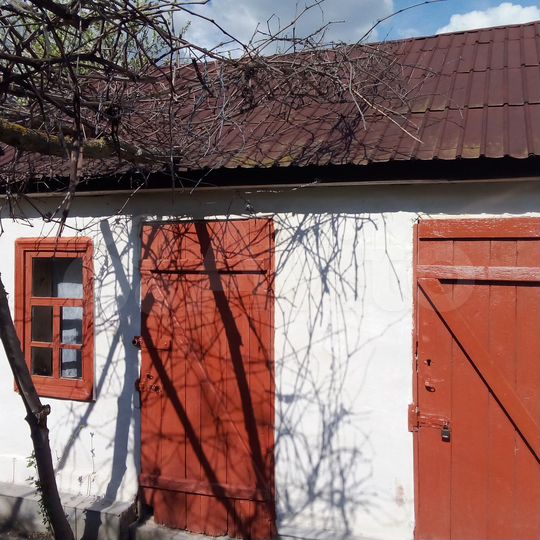 Дом 27 м² на участке 50 сот.