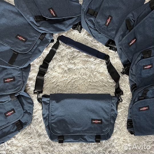 Eastpak мессенджер новый