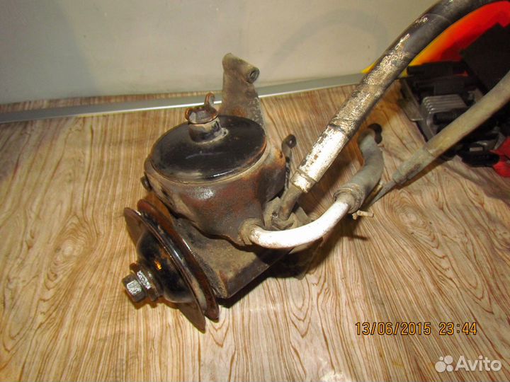 Насос гура мерседес 123