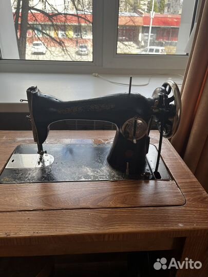 Швейная машинка