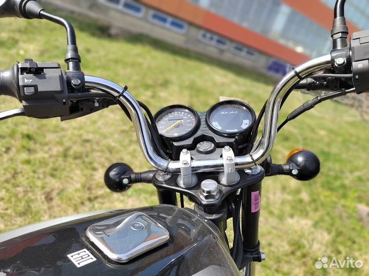 Мотоцикл Bajaj Boxer 100 ES