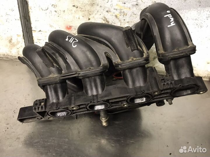 Коллектор впускной Ford 1.6 Focus 2 Fusion Fiesta