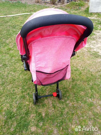 Прогулочная коляска yoya