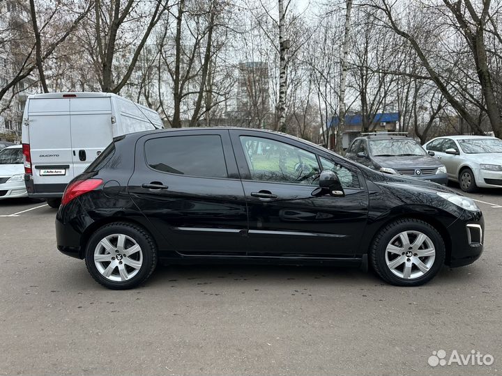 Peugeot 308 1.6 AT, 2012, 127 505 км