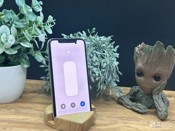 iPhone X, 64 ГБ