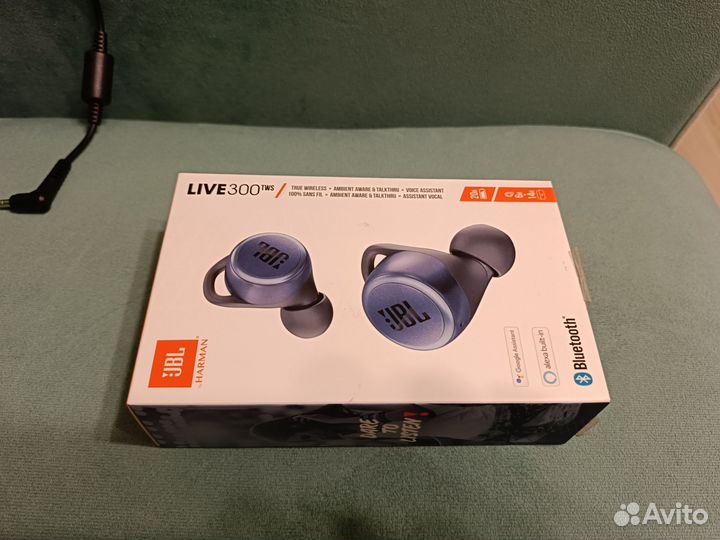 Без проводные наушники jbl TWS 300
