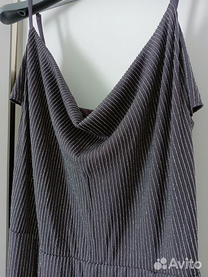 Вечернее платье 46 размера на бретелях