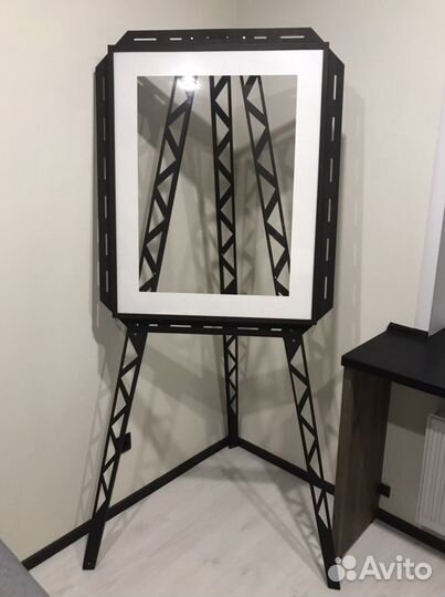 Металлический мольберт тренога для картин и фото