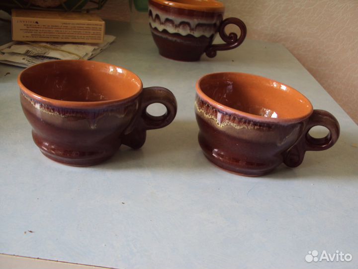 Кружки керамические и много другой посуды