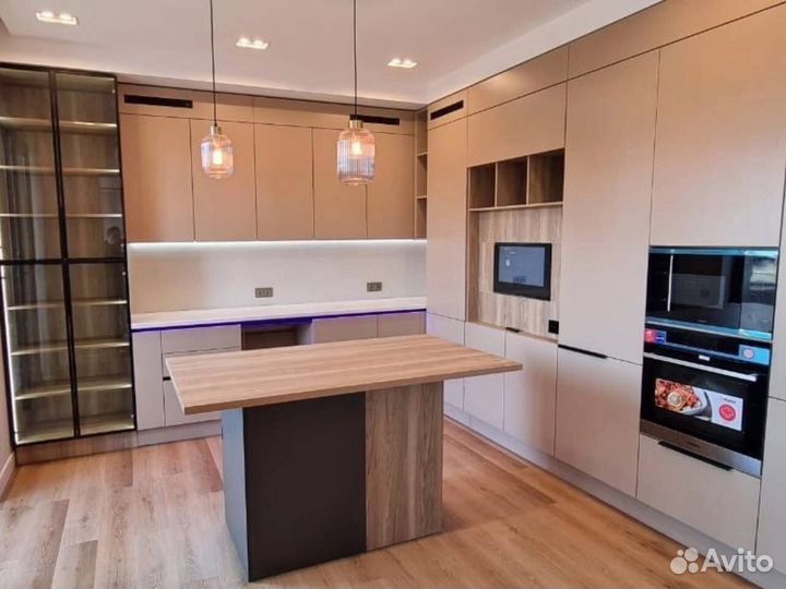 Кухонный гарнитур для маленькой кухни