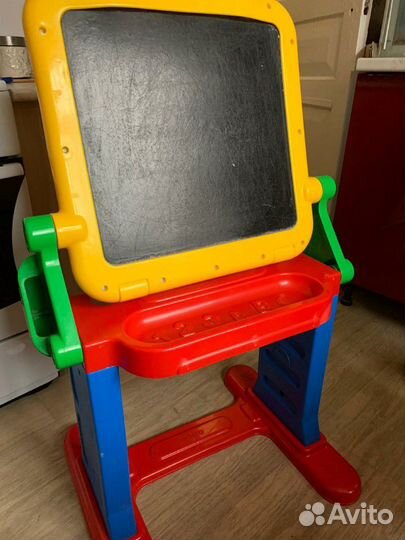 Столик развивающий с доской