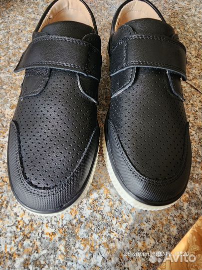 Новые ботинки туфли школьные