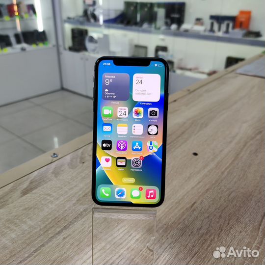 iPhone X, 256 ГБ