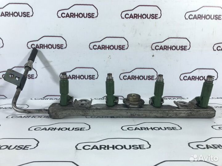 Рампа с форсунками Toyota Corolla 150 1ZZ