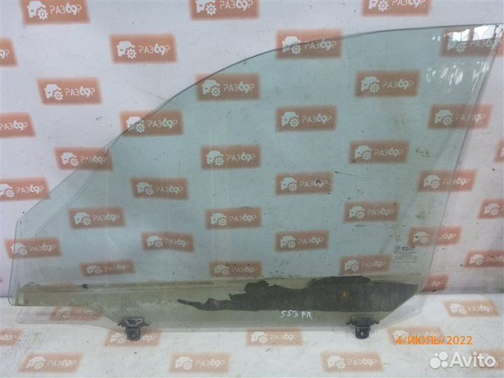 Стекло двери переднее правое Hyundai Elantra XD