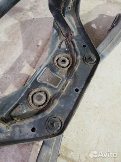 Подрамник задний Mitsubishi Pajero V97W 3.8 6G75