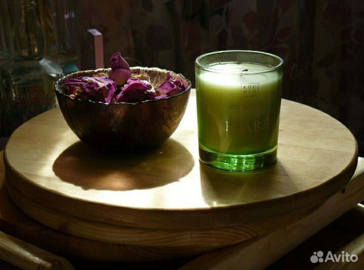 Доска для пиццы или круглый поднос