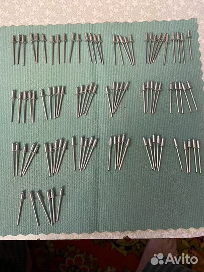 Клеевой электрический пистолет и заклёпочник