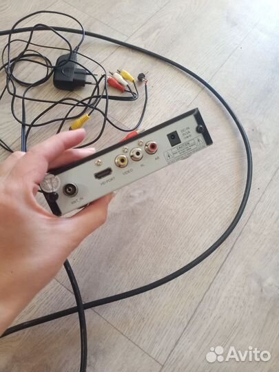 Тв-тюнер ресивер Sky Vision T2206 + антенна