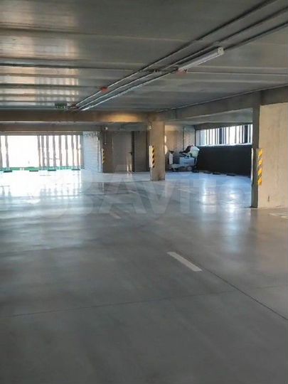 Машиноместо, 13 м²