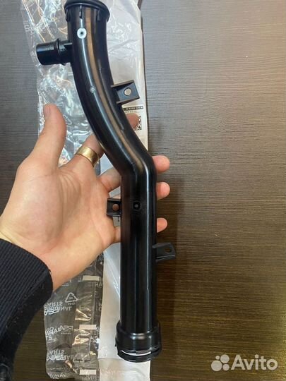 Патрубок помпы EP6 Peugeot 207, Citroen C4