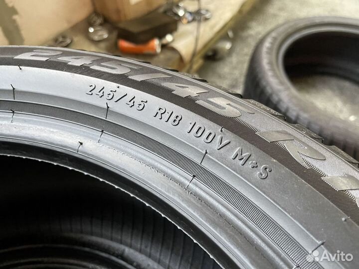 Pirelli Winter Sottozero 3 245/45 R18