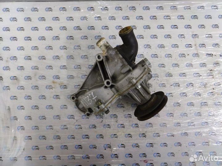 Насос водяной Audi A4 B5 седан ADR 1996