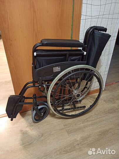 Инвалидная коляска складная бу