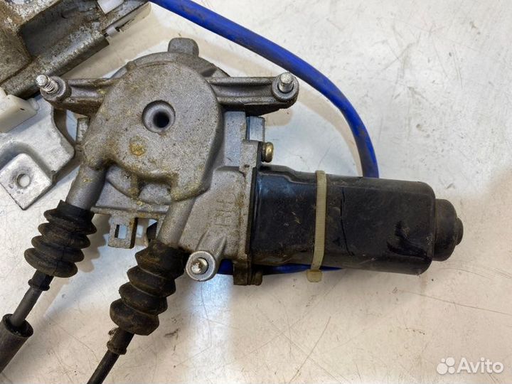 Мотор стеклоподъемника задний правый Kia Spectra